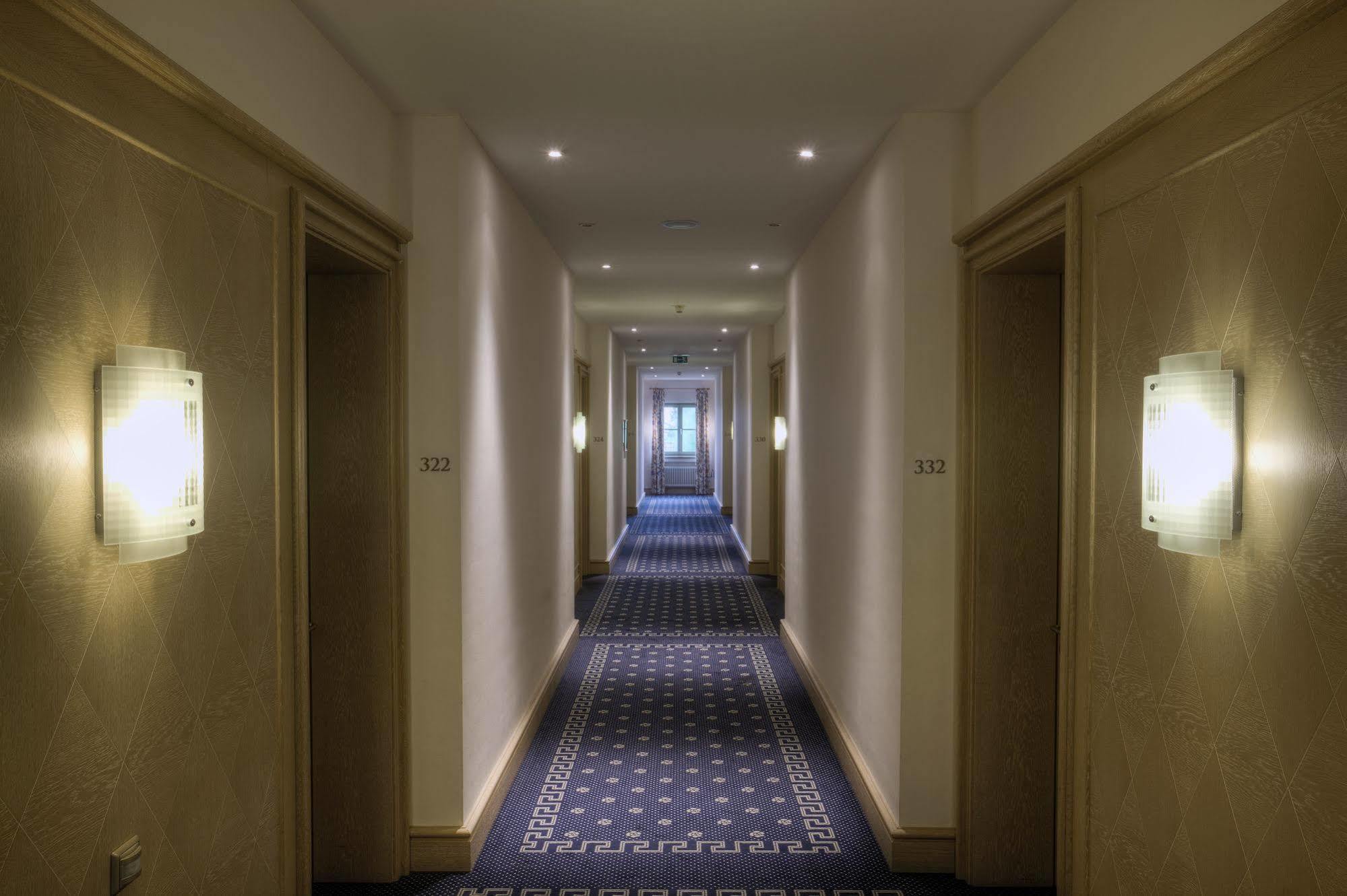 אשהיים Hotel Zur Post מראה חיצוני תמונה